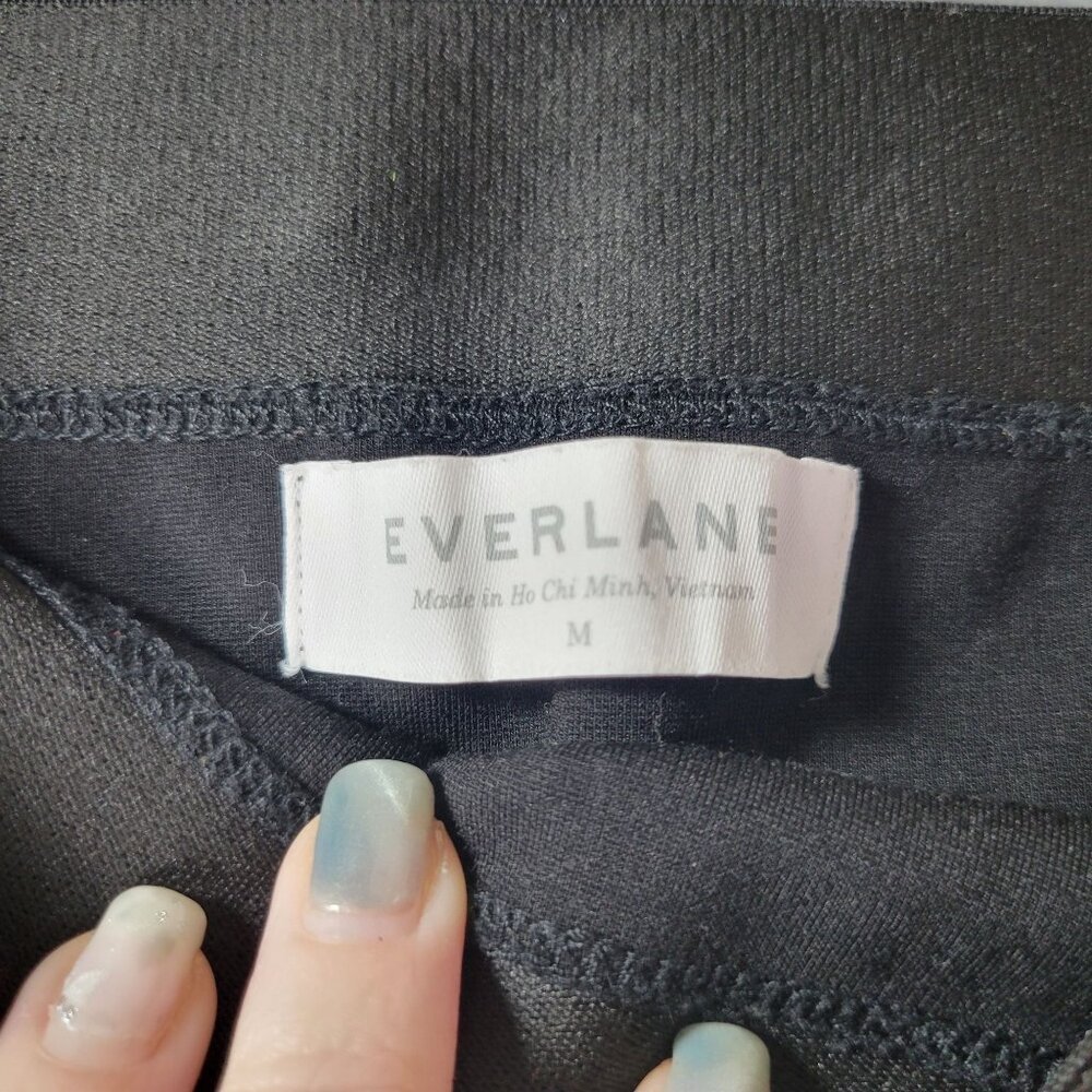 Everlane Womens Black Pencil Skirt M Classic Career Workwear‎ Minimalist sleek - Picture 2 of 6